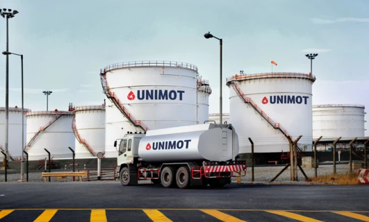 Unimot pozytywnie ocenia wejście w życie pakietu CPN, presja jedynie na segment AVIA. Komentarz video Adama Sikorskiego, prezesa zarządu (30.03.2026 r.)